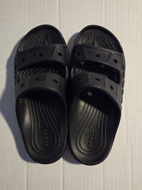 Black Crocs Classic Slide Sandals